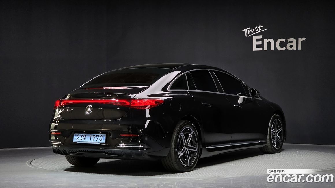 Mercedes-Benz EQE 2024