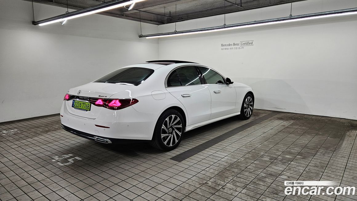 Mercedes-Benz E-Class 2024