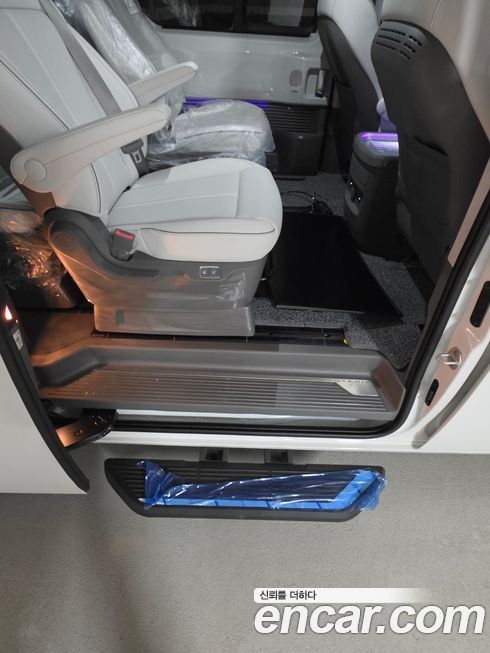 Hyundai Staria 2025