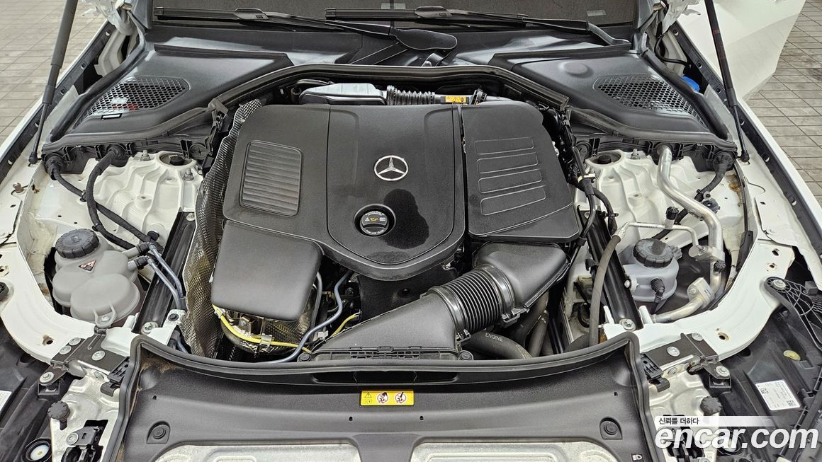 Mercedes-Benz E-Class 2024