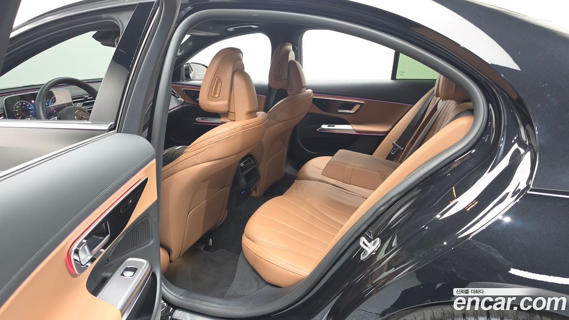 Mercedes-Benz E-Class 2025