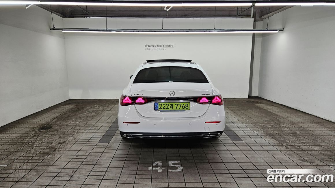 Mercedes-Benz E-Class 2024