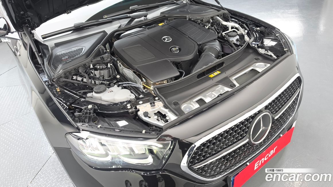 Mercedes-Benz E-Class 2025