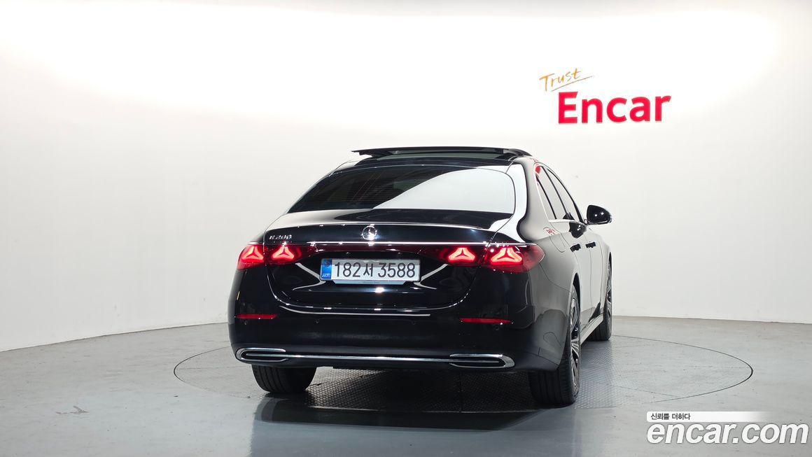 Mercedes-Benz E-Class 2025