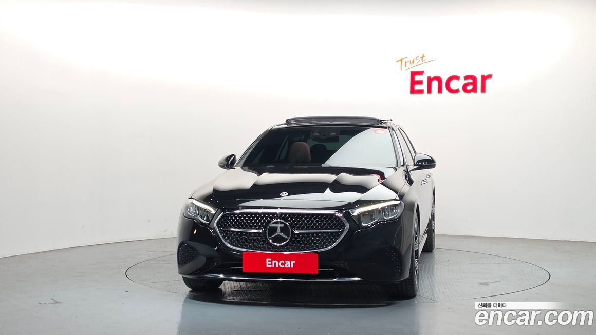 Mercedes-Benz E-Class 2025