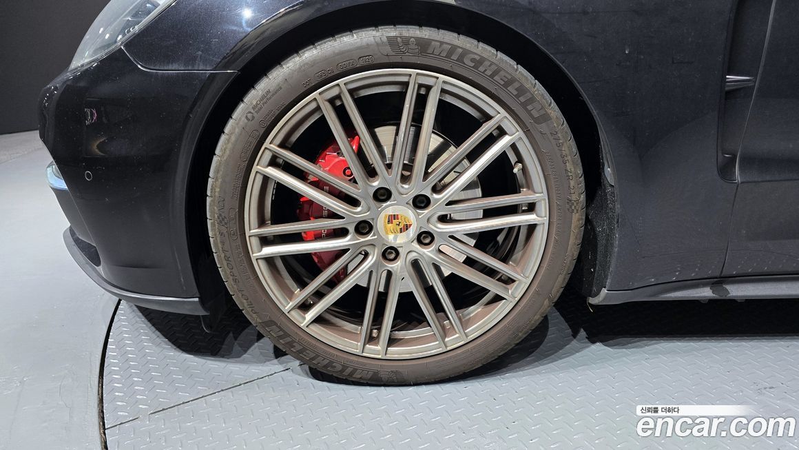 Porsche Panamera 2018