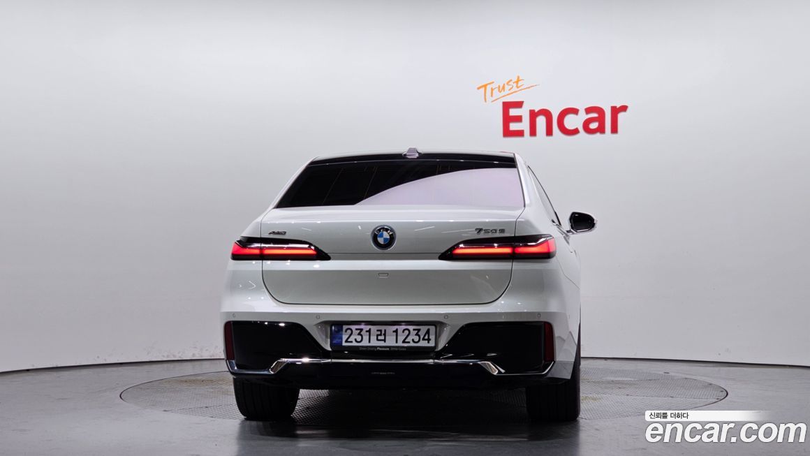 BMW 7-Series 2024