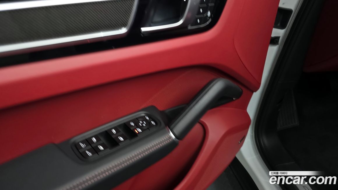 Porsche Cayenne 2022