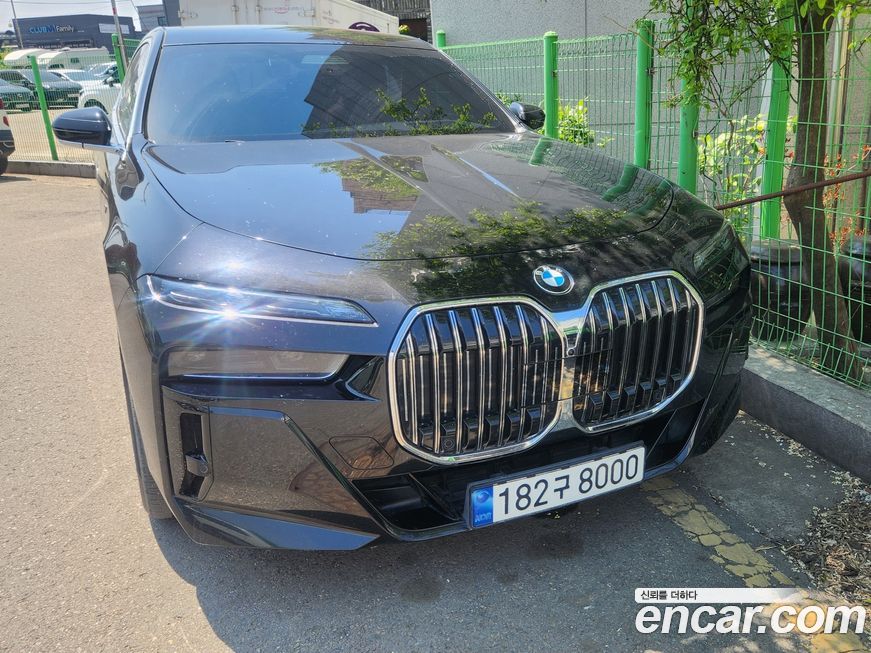 BMW 7-Series 2023