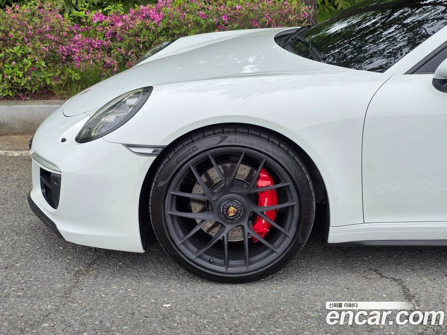 Porsche 911 2019