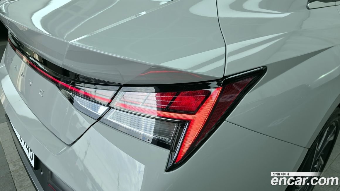 Hyundai AVANTE 2025