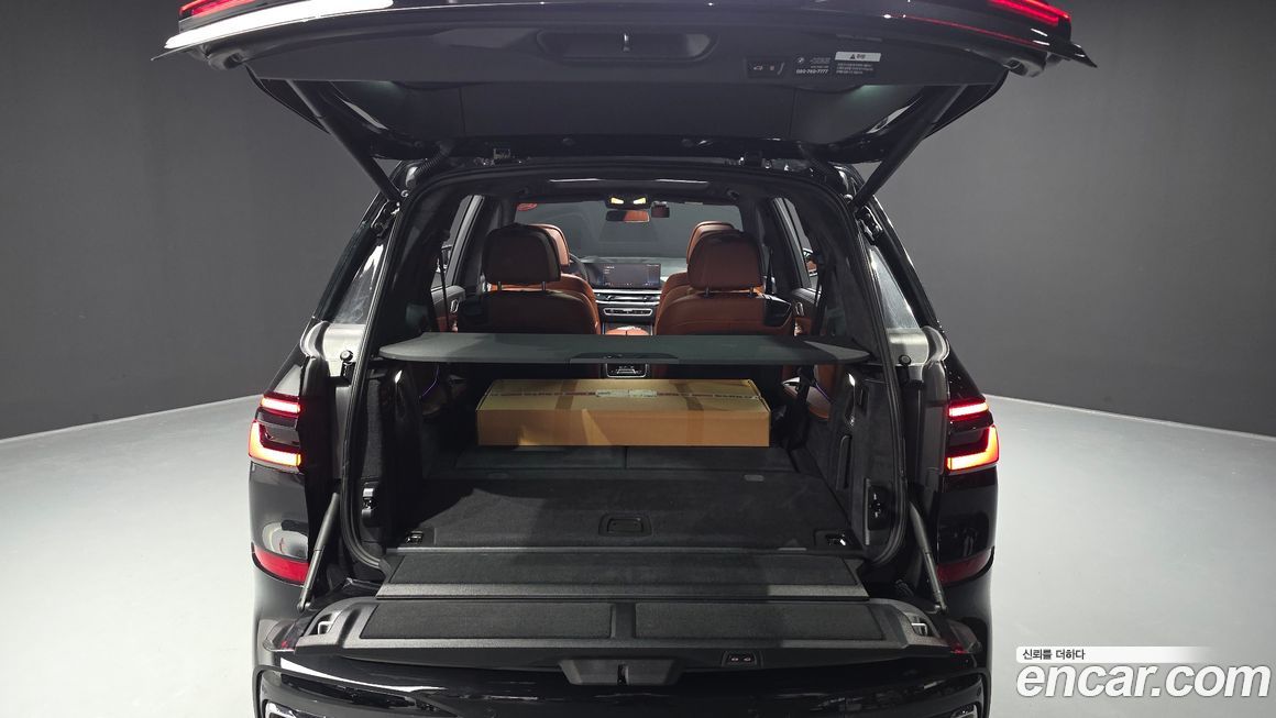 BMW X7 2025