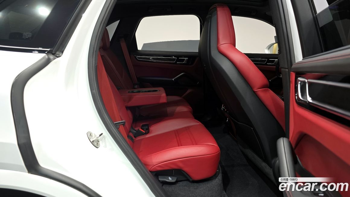 Porsche Cayenne 2022