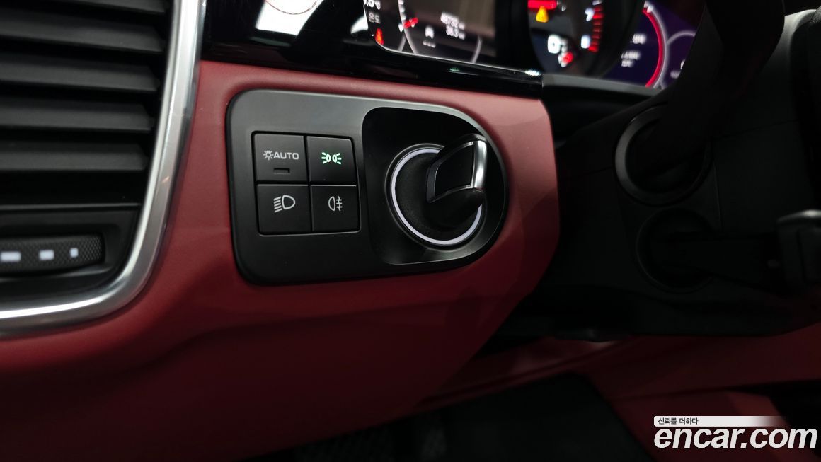 Porsche Cayenne 2022