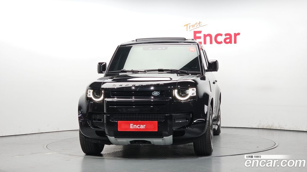 Land Rover Defender 2025