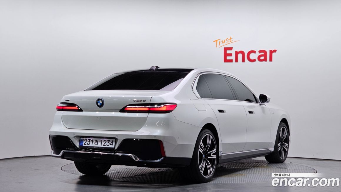 BMW 7-Series 2024