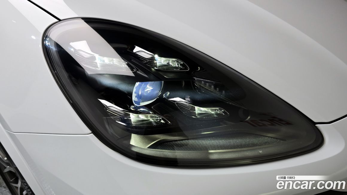 Porsche Cayenne 2022