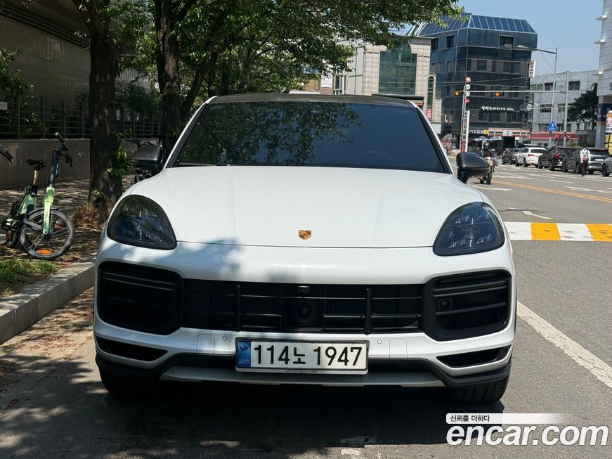 Porsche Cayenne 2022