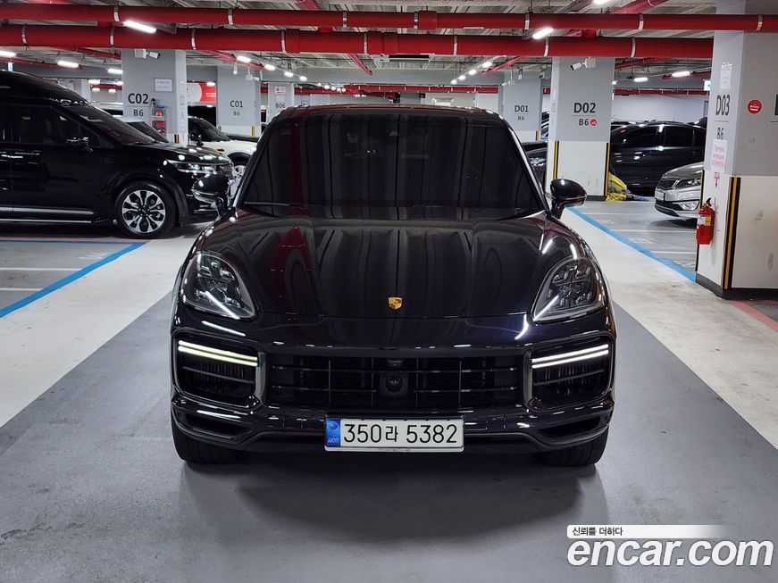 Porsche Cayenne 2021