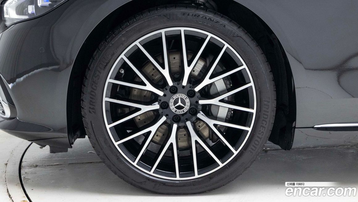 Mercedes-Benz S-Class 2026
