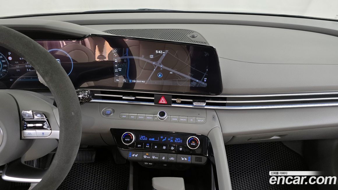 Hyundai AVANTE 2025