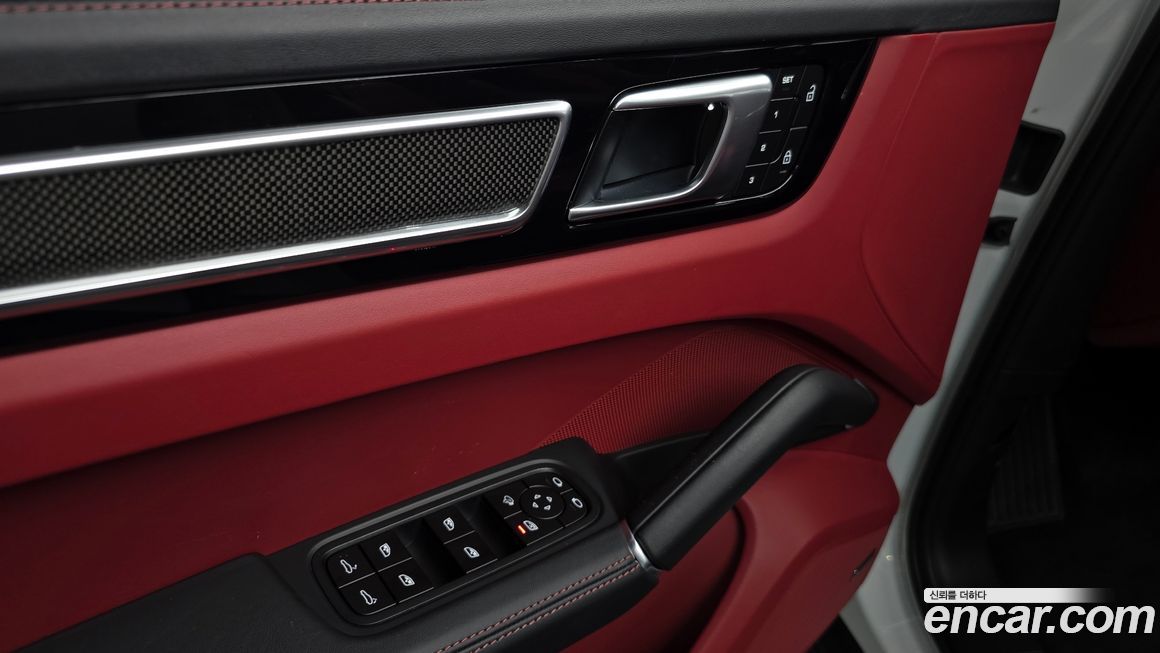 Porsche Cayenne 2022
