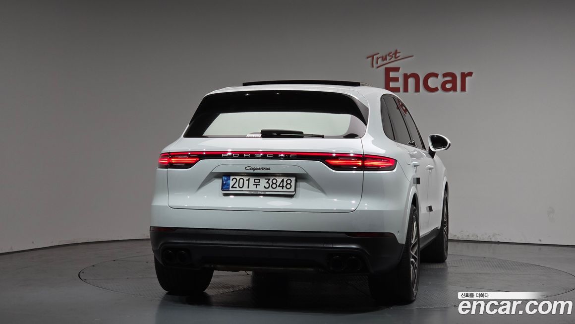 Porsche Cayenne 2022