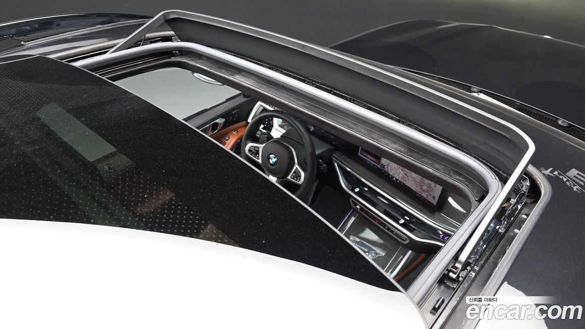 BMW X7 2025