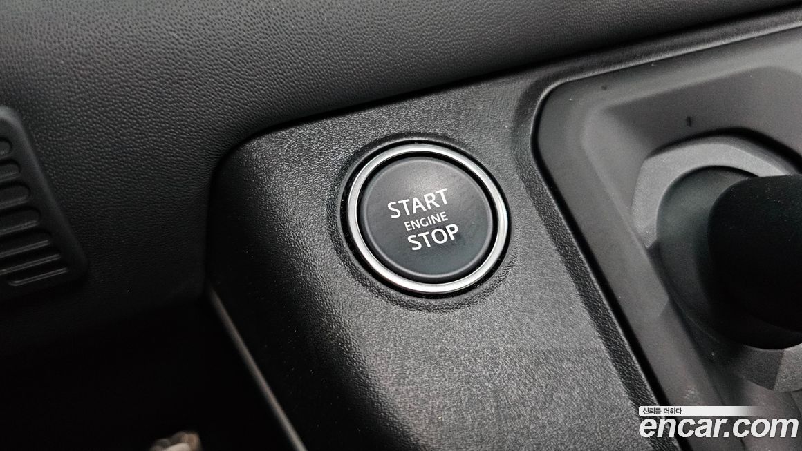 Land Rover Defender 2025