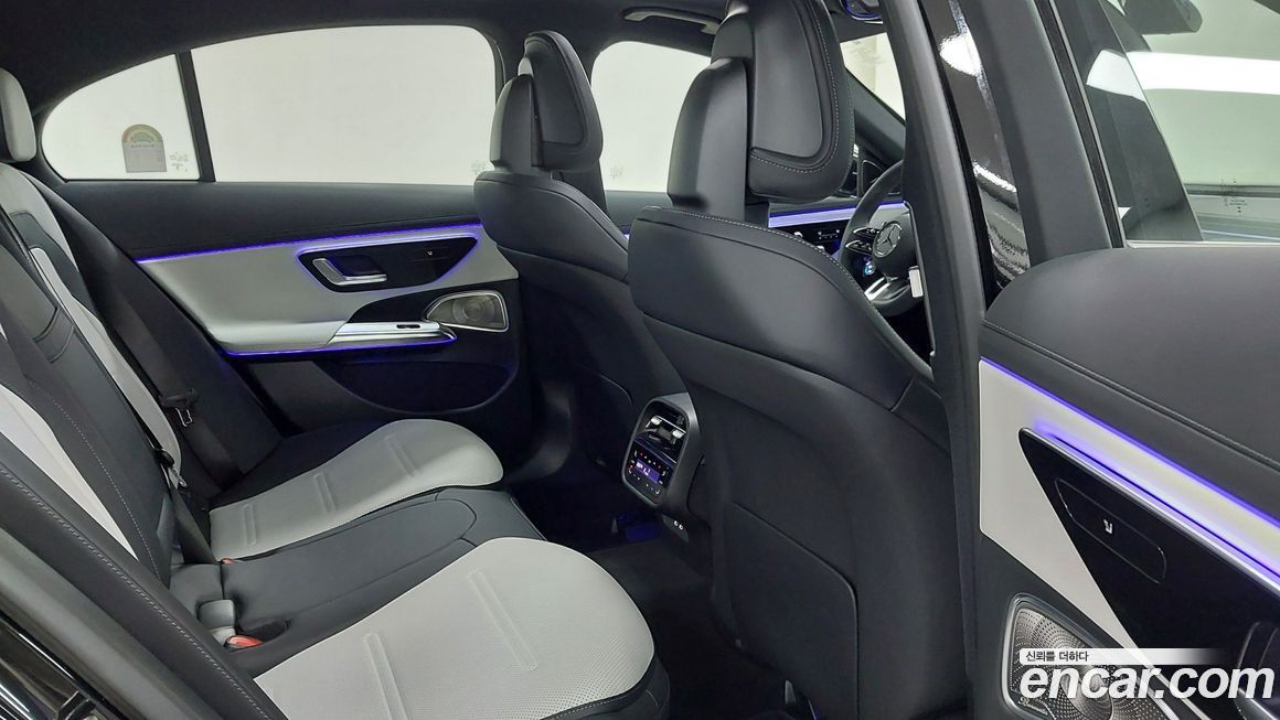 Mercedes-Benz E-Class 2026