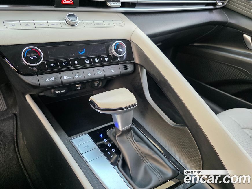 Hyundai AVANTE 2021