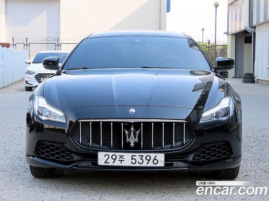 Maserati Quattroporte 2017