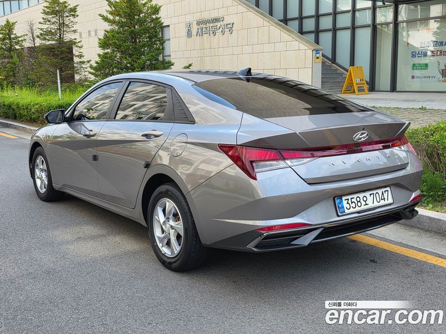 Hyundai AVANTE 2021