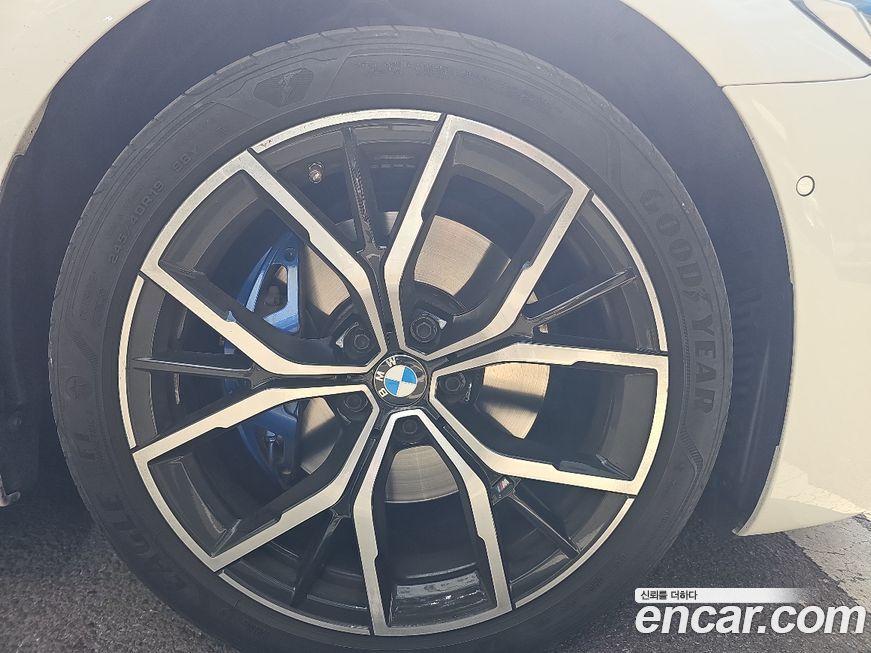 BMW 5-Series 2023