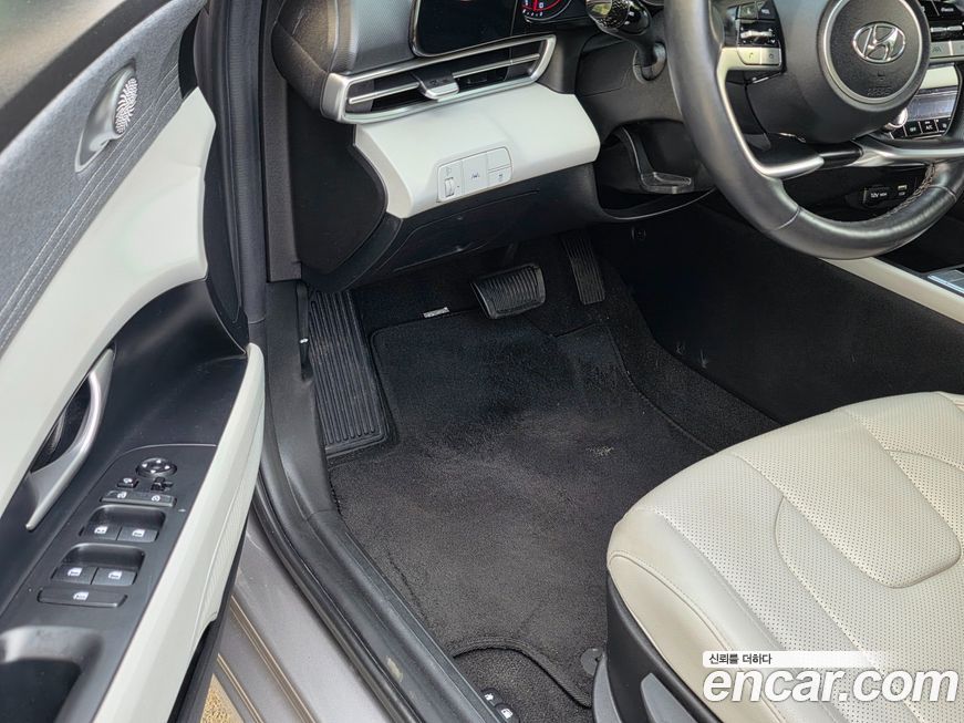 Hyundai AVANTE 2021