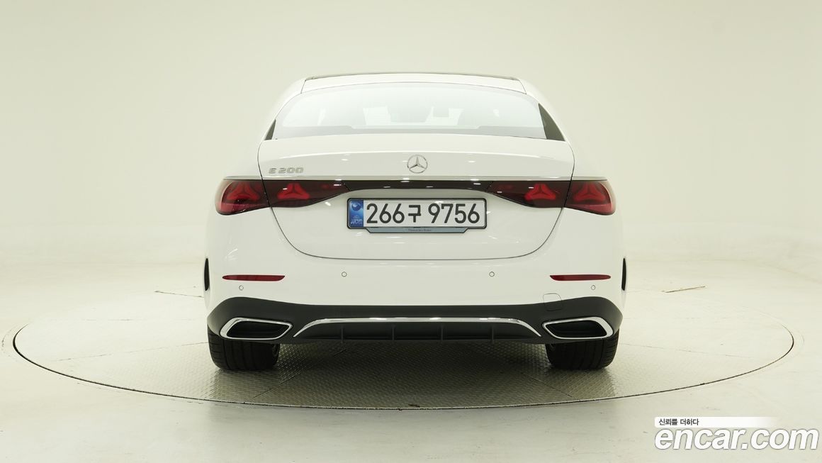 Mercedes-Benz E-Class 2026