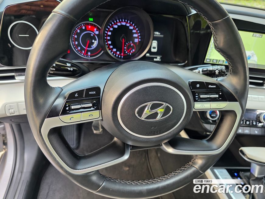 Hyundai AVANTE 2021