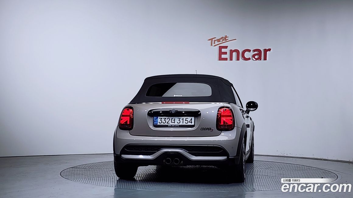 Mini Cooper Convertible 2022