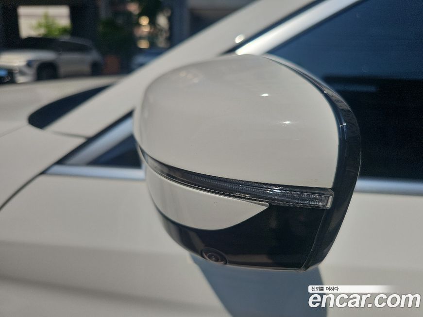 BMW 5-Series 2023