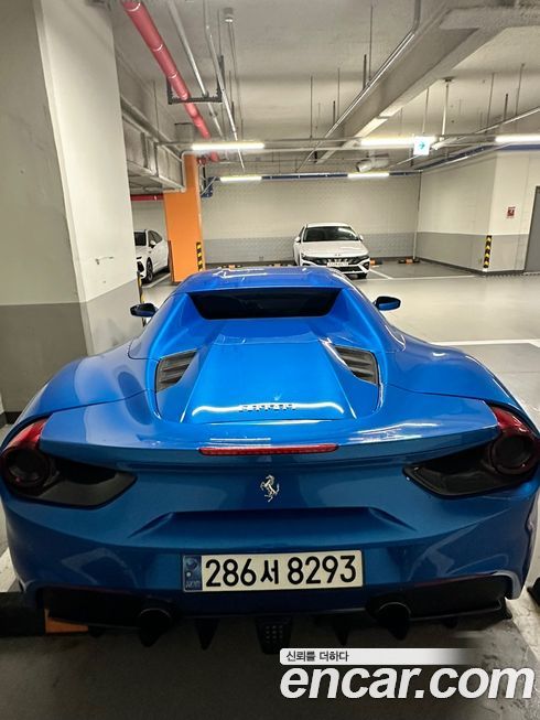 Ferrari 488 2018