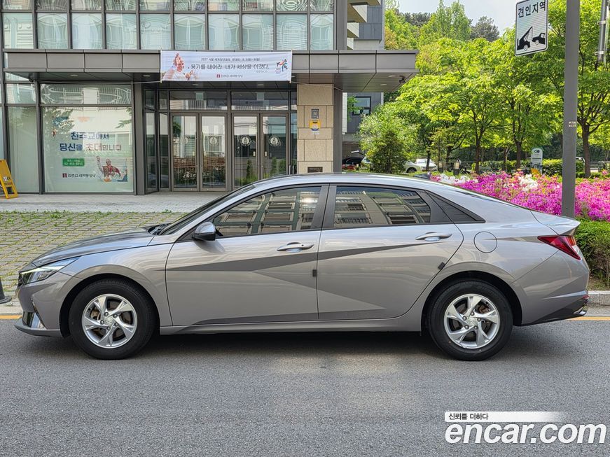 Hyundai AVANTE 2021