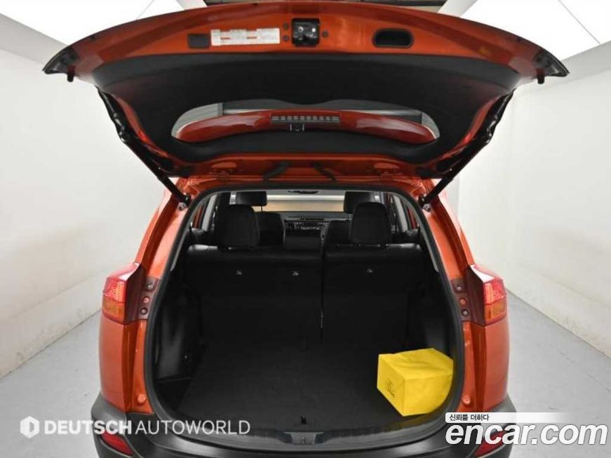 Toyota RAV4 2015