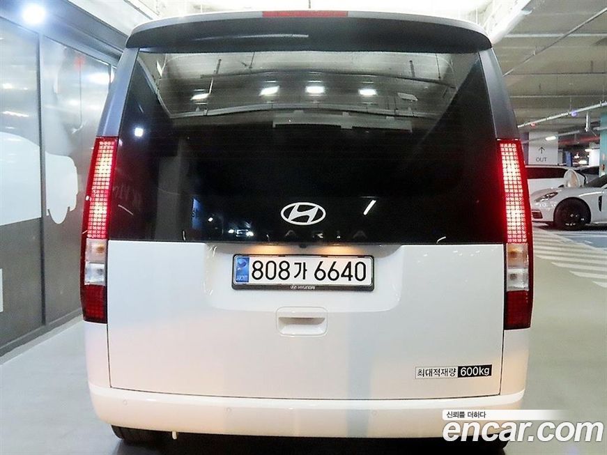 Hyundai Staria 2025