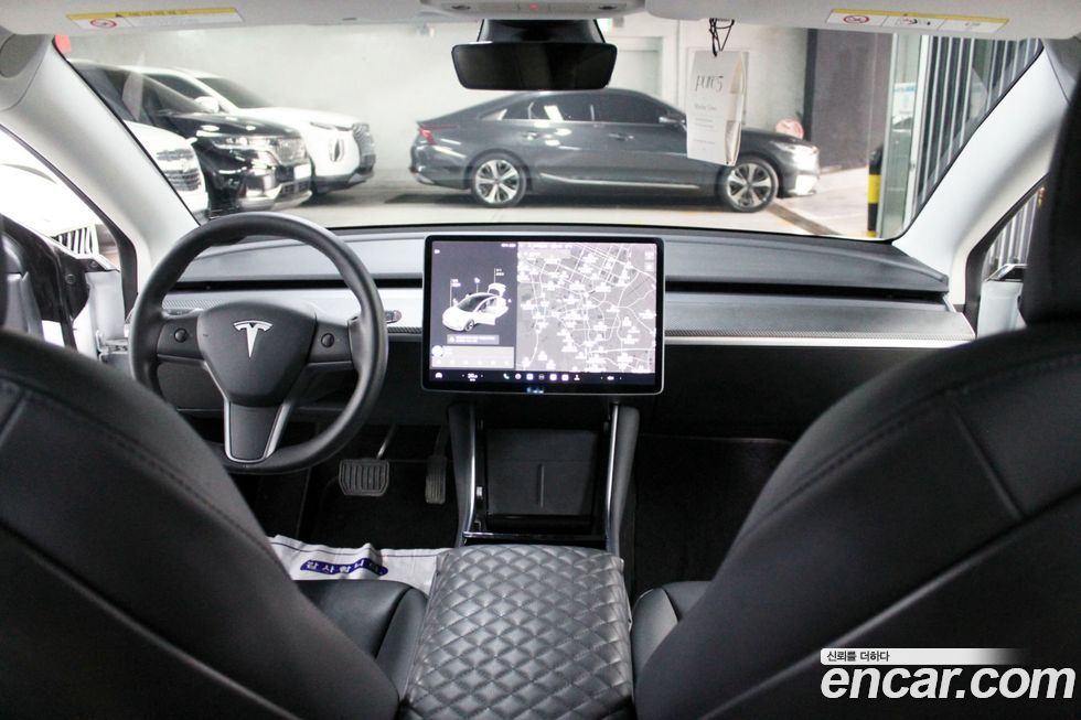 Tesla Model 3 2020