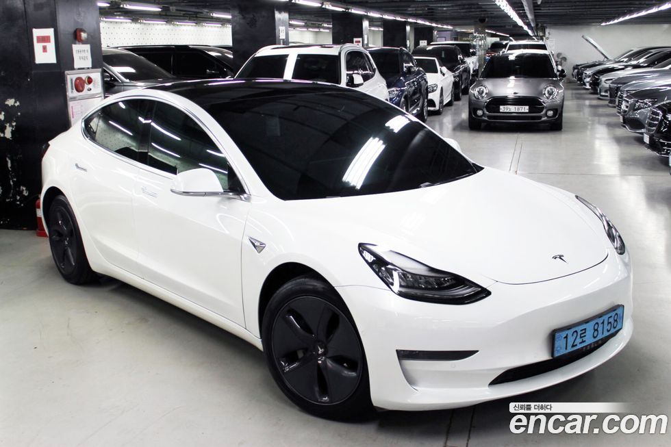 Tesla Model 3 2020