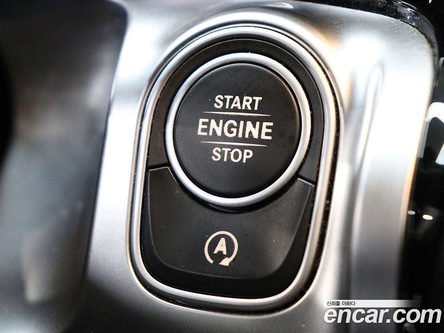 Mercedes-Benz GLB-Class 2020
