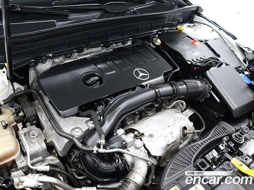 Mercedes-Benz GLB-Class 2020