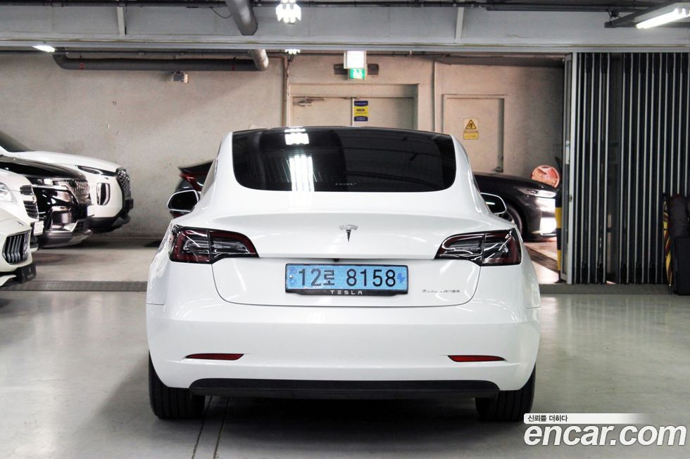 Tesla Model 3 2020
