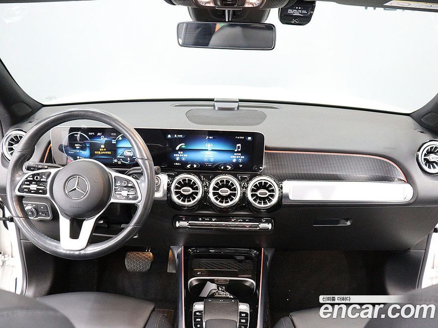 Mercedes-Benz GLB-Class 2020