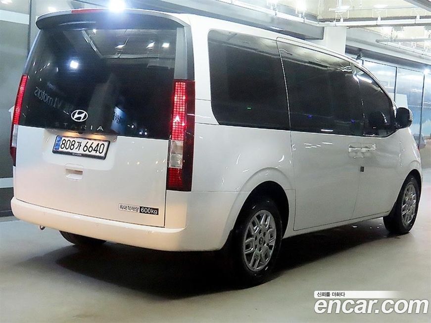 Hyundai Staria 2025